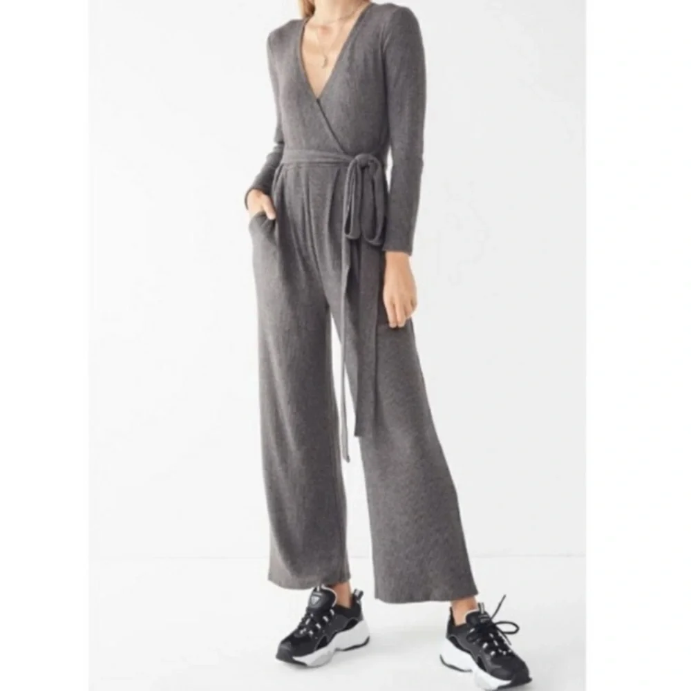 NWT Urban Outfitters UO Ribbed Wide Leg Jumpsuit in Gray - Picture 2 of 13